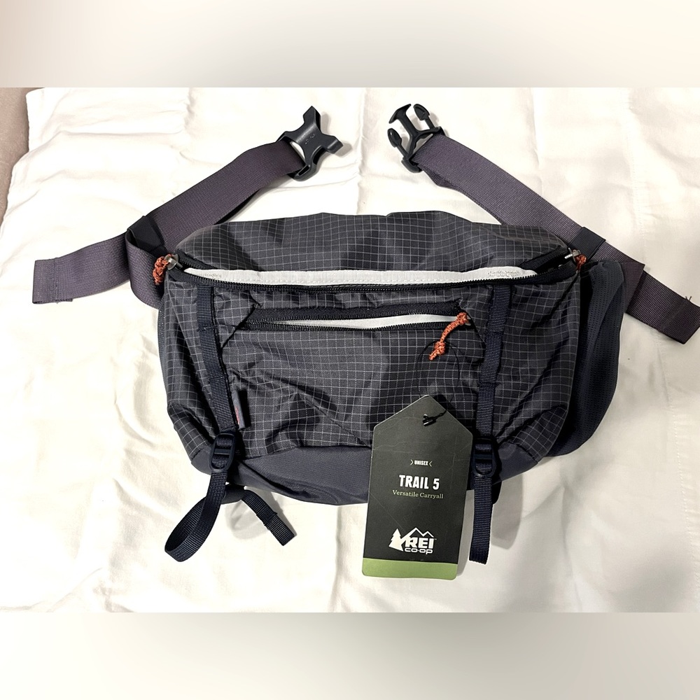 REI Trail Runner Waist Belt - NWT